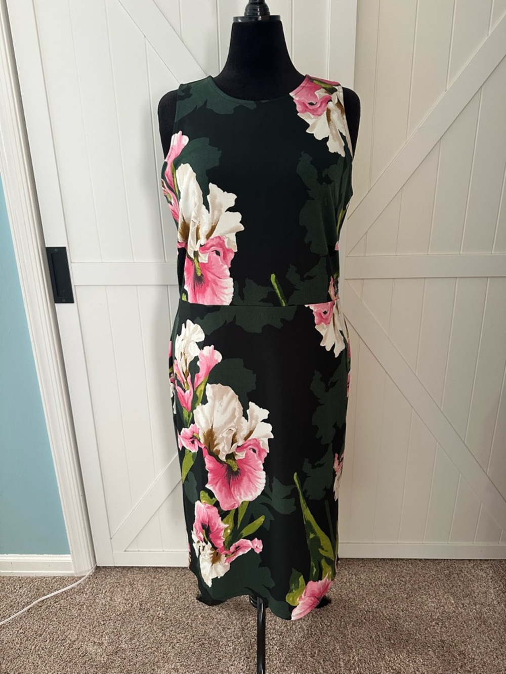 NWT White House Black Market Floral Midi Dress Size 18 Sleeveless Slit